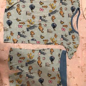 Disney Nemo Little Sleepies Two Piece Short Set Size 9/10